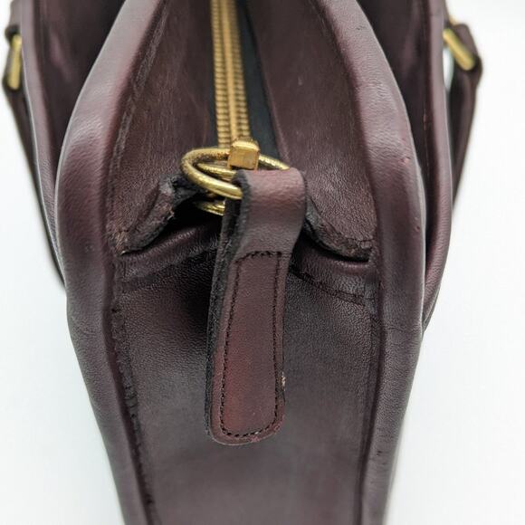 Coach Vintage Embassy Briefcase Mahogany Brown Leather Zip Close Made in USA - Picture 4 of 12